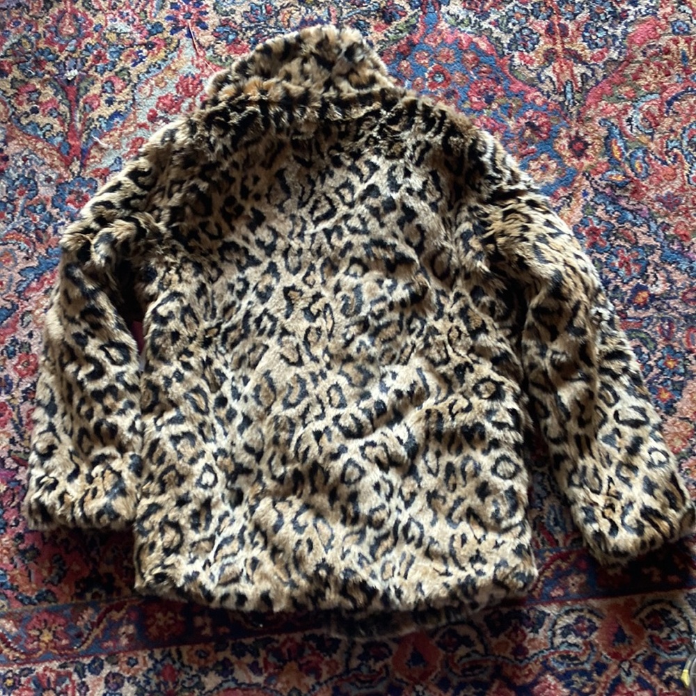 Forever21 premium label faux fur - Picture 7 of 7
